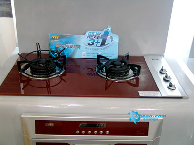 苏泊尔“馨喜套装” 五金展上的惊喜之作，为现代厨房注入优雅与科技